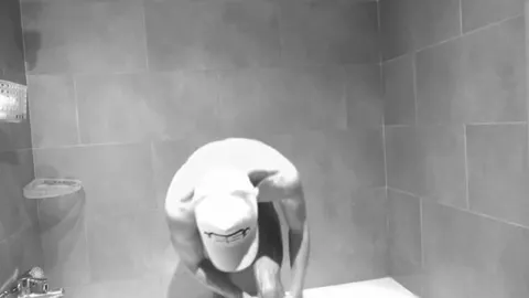 Fabian sous la douche