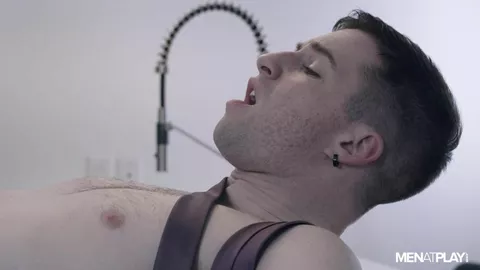 Al servicio de un hombre al que todo le sale bien — Manuel Skye & Thyle Knoxx