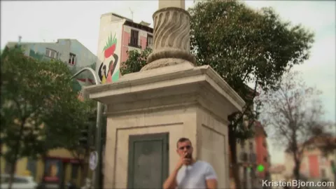 Dos desconocidos, súper cómplices — Marcos Olveira & Thomas Thunder