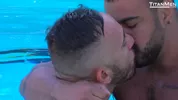 Sodomía potente al borde de la piscina — Tony Orion & Alessio Romero