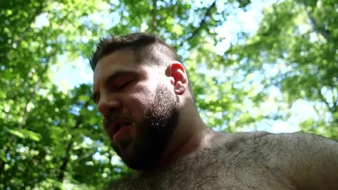 Bears musclés baisent en forêt — Vinnie, Steve & Steve Roman