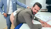 Der Büro-Voyeur — Dani Robles & Thomas Thunder