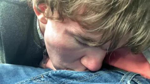 Jeune couple 18 ans se filme durant le sexe – Ashtin Bates & Levi Hatter