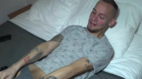 Max Duro leva dose do TTBM Mauriccio Wilde