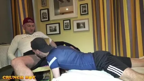 Pariser bekommt eine fette Ladung beim Pornocasting