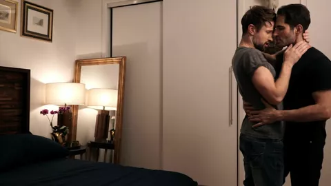 Drew Dixon ist passiv für Michael Lucas