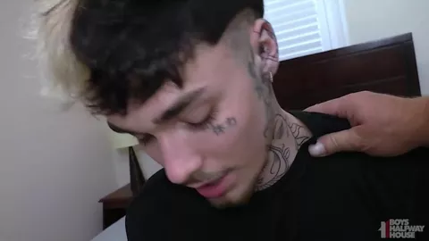 Dieser jungfräuliche Arsch ist verdammt gut