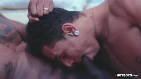 Keine Zugeständnisse für diesen Sub — Vitor Guedes & Kauan