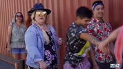 Junges Exhibitionisten-Pärchen wird von muskulösem Cop bestraft — Ty Mitchell, Joey Mills & DeAngelo Jackson