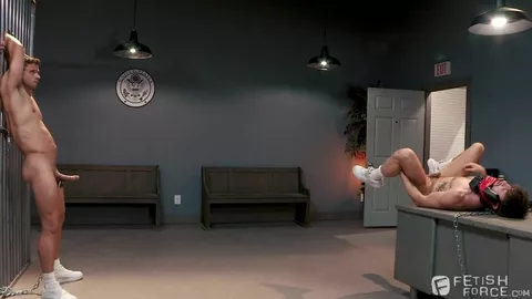 Maton lubrique défonce un détenu – Nate Grimes, Drew Dixon & Myles Landon