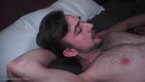 GAPE — Szene 8 — Mason Lear & Julian Dmarco