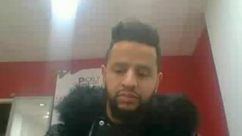 Árabe com um belo pau