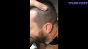 Tyler & Chris dosano il culo di Mike