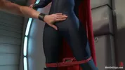 Session d’edging pour super-héros