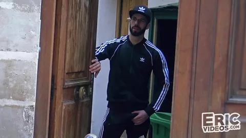 Plan suce avec un inconnu croisé dans les rues de Paris