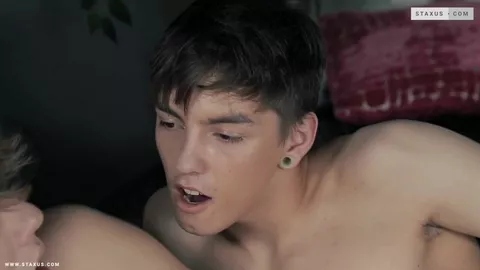 Jeune teen baisé par derrière - Beno Eker, Luce Fair