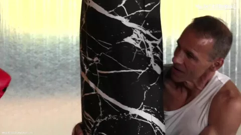 Pugile svuotato dal coach