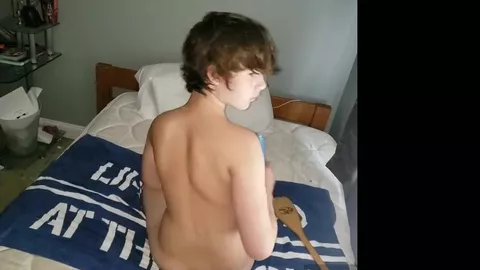 Me meto un puño por el culo