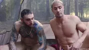 Y a personne ici à part nous, poto — Skyy Knox & Tony D’Angelo