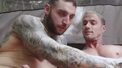 Y a personne ici à part nous, poto — Skyy Knox & Tony D’Angelo