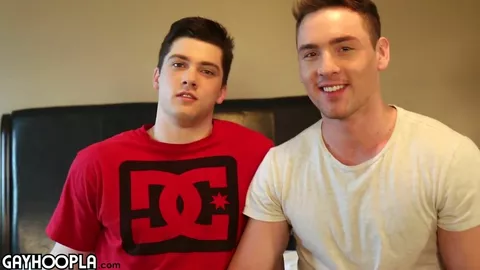 Première expérience gay de Collin, athlète très musclé