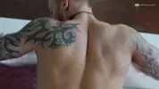 Anus pulvérisé par un basketteur bien monté