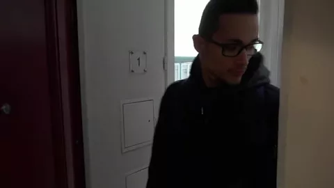 Macho callejero se folla profundo a Samy Lakhdar