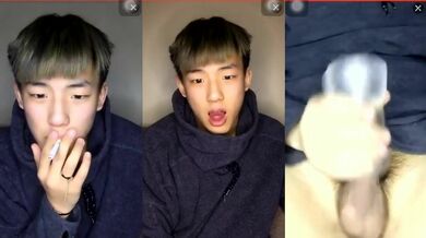 Garçon coréen se masturbe avec ne vaginette