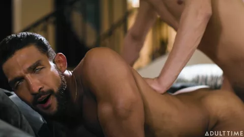 Una firma per quel culetto — Benvi scopa bareback Luka Phoenix