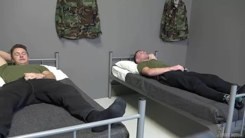 Anale militare in camerata