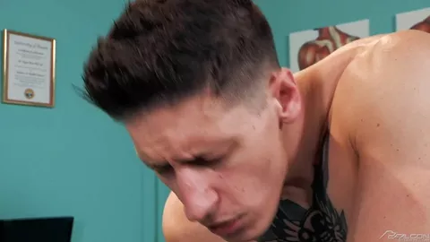 Examen médico lúbrico — Ryan Rose & Dalton Riley