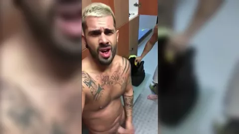 Presenteio um urso com uma gozada fresca