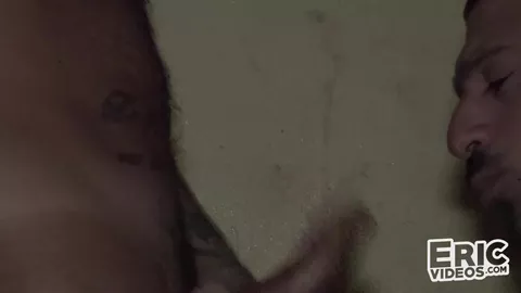 Kalid destroza a su puta en los sótanos