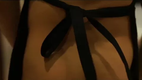 Schöner thailändischer Adonis