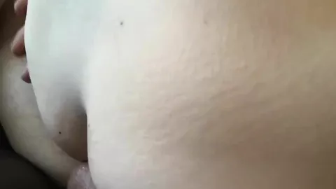 Le vacía las pelotas a su amo árabe