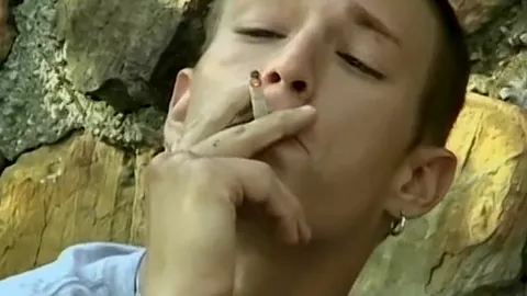 Abspritzen eines 18-jährigen Rauchers