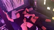 Caméra Cachée : 2 étudiants colocs hétéros se branlent ensemble