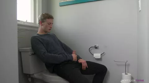 Dou uma aula de sexo ao meu colega de apê