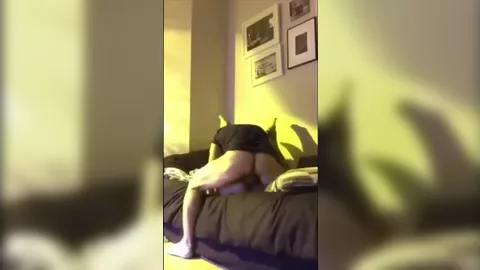 Der Nachbar wurde sitzen gelassen, ich hab ihn auf einen Drink eingeladen