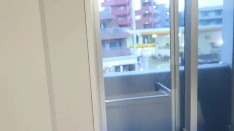 Mineto me hace una mamada en el balcón