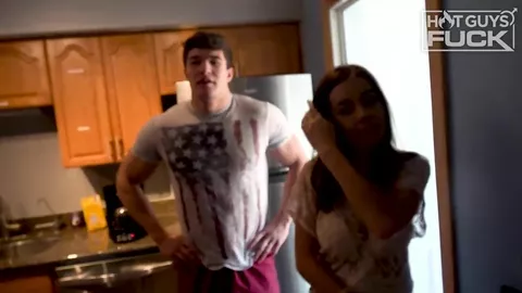 Cachas se folla a una chica