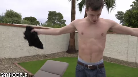 James, maschio americano di 18 anni super arrapato