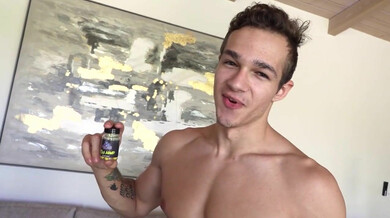 Heißer JH-Sportler vögelt seine Freundin