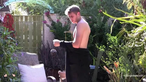 Queste palle piene vanno svuotate