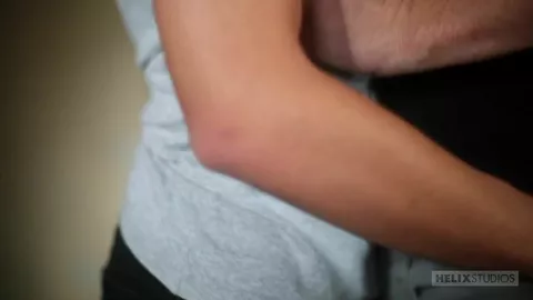 Baise sauvage – Josh Brady, Hayden Lee