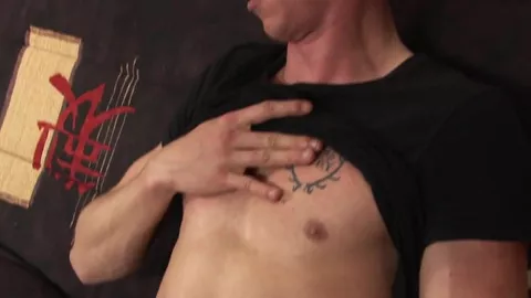 Punheta e gozada com masturbador