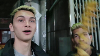 Me la scopo con un giovane giapponese in un hotel di Tokyo