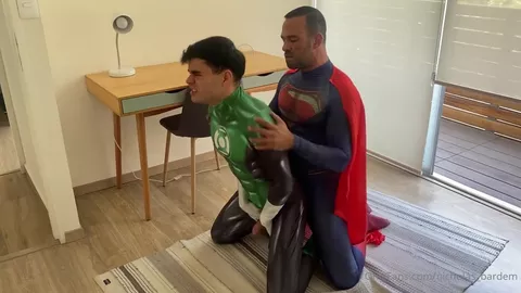 Cosplay fantasme — Superman & Green Lantern — Nicholas Bardem & PinkieMike