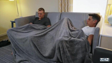 Kumpels drehen durch beim Pornoschauen — Kaleb Stryker & Lance Weber