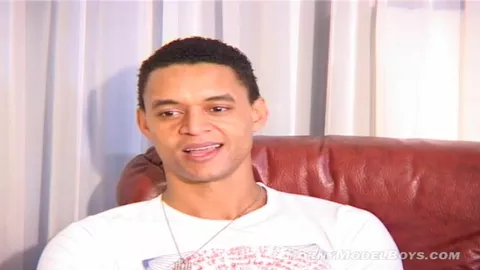 Modelo caliente: Fabien de Brasil